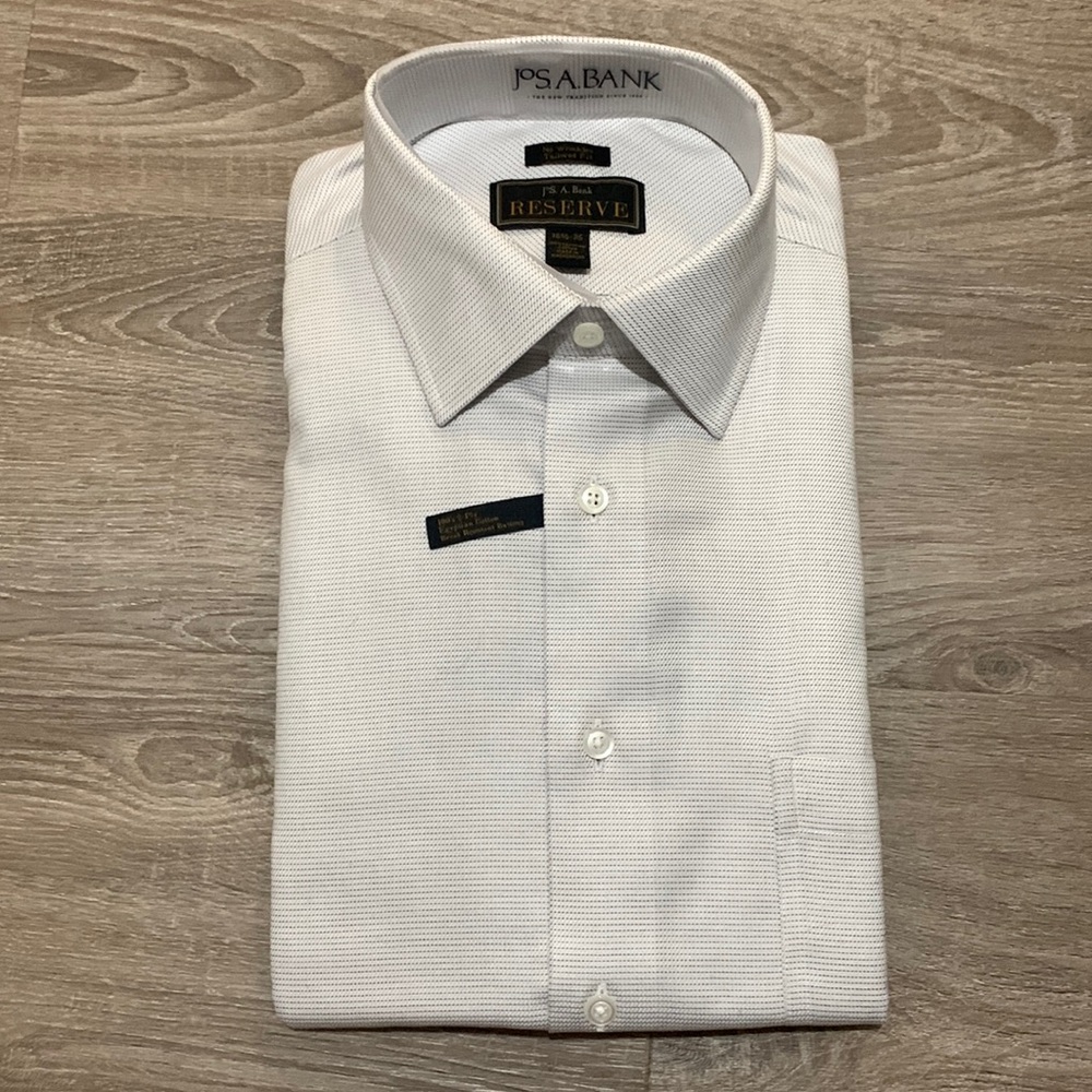 New with tags! Men’s dress shirt